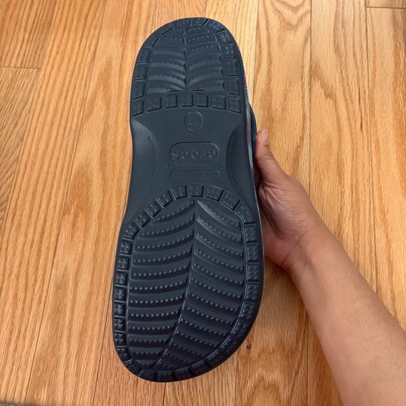 Crocs Baya Lined Tie-dye Graphic Clog - Picture 5 of 12